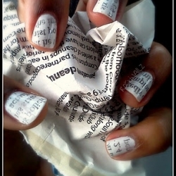 Nail-art-news-paper-giornale12