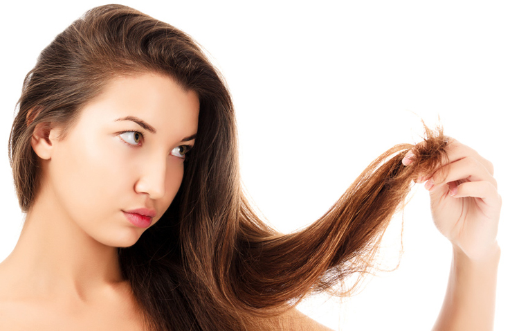 12 rimedi naturali per capelli crespi