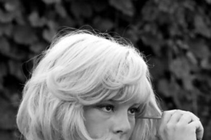 Acconciature e tagli capelli anni 70