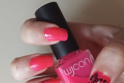 Swatch smalto fucsia fluo Wjcon n°606