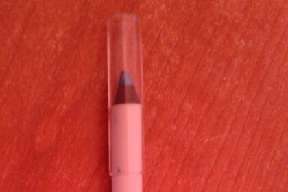 Color Trend Gel Eyeliner Avon Blue Waves