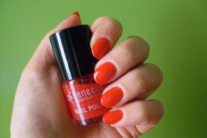 swatch smalto rosso vintage benecos