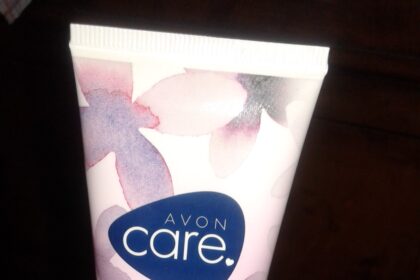 crema mani e unghie Avon care