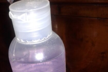 gel doccia Avon naturals