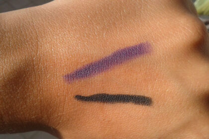 Swatch Matita eyeliner Romantic Eyes Color Trend Avon