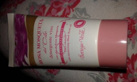 Detergente viso Rosa Mosqueta del Cile Bottega Verde