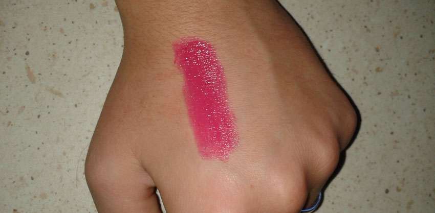 Swatch rossetto BeYu Star Lipstick 490 Secret Raspberry