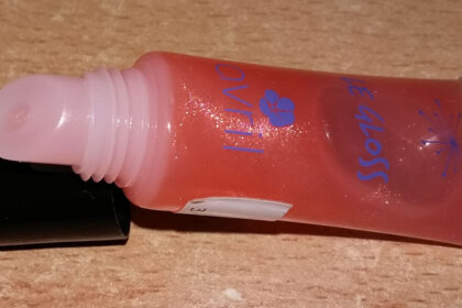 Gloss per labbra Avril tonalità Abricot (aranciato) - Review e swatch