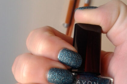 Swatch smalto Avon Magic Effects Mineral Crush Turquoise