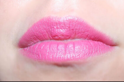 Swatch Pastello Labbra Fenicottero (Fucsia) Neve Cosmetics