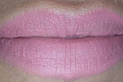 swatch rossetto pupa