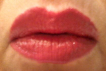 swatch Rossetto Estée Lauder: Pure Color Envy Liquid Lip Potion