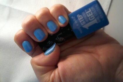 Swatch smalto azzurro wet n wild 1 step wondergel