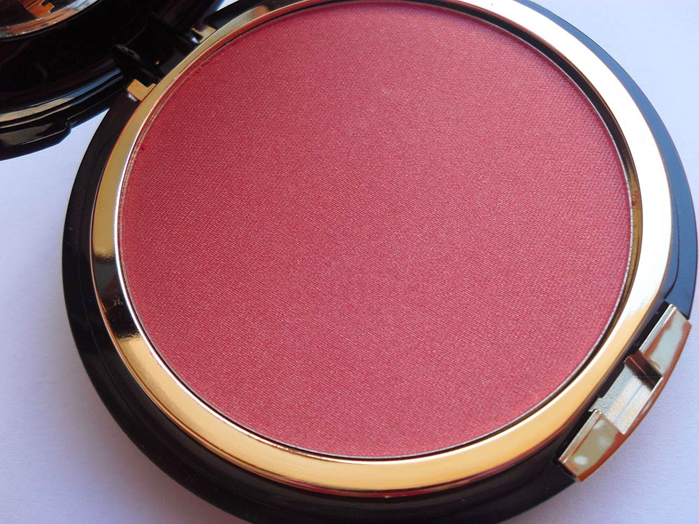 Dream blush n° 03 “Corallo Delight” di être belle cosmetics