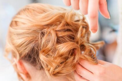 come legare i capelli con stile