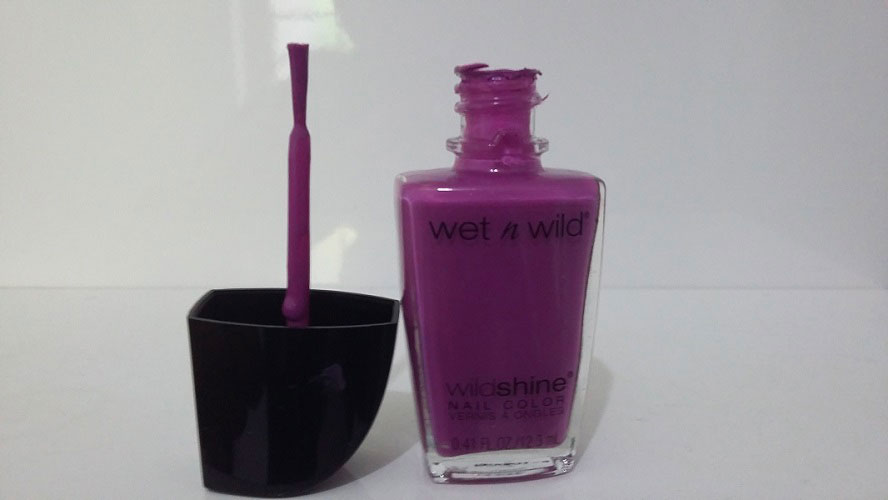 smalto viola Wet N Wild