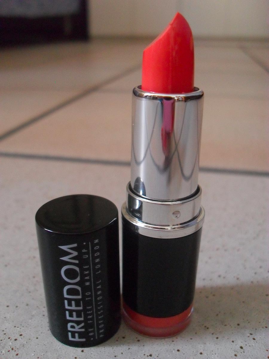 rossetto-freedom-makeup-2