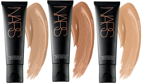 Crema colorata Nars Velvet Matte skin