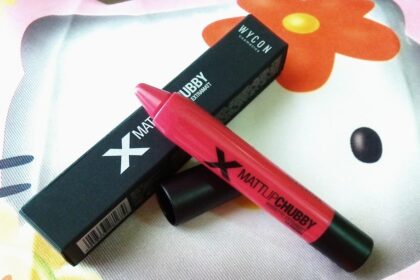 XMatt Lip Chubby Fuxia di Wycon - Matitone Rossetto