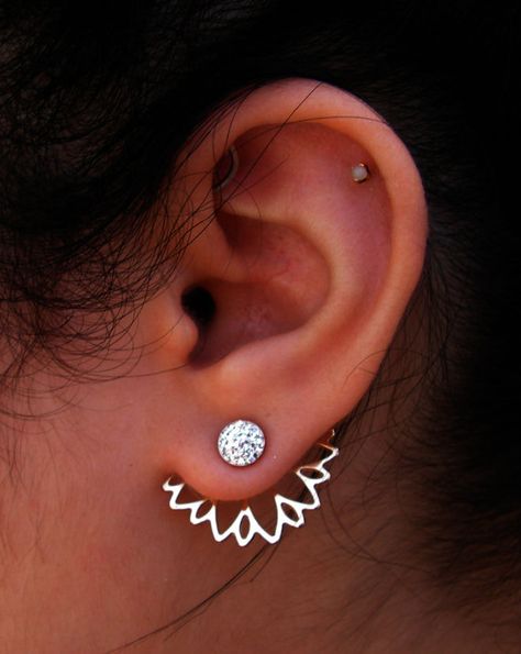 Piercing orecchio elegante Piercing orecchio elegante