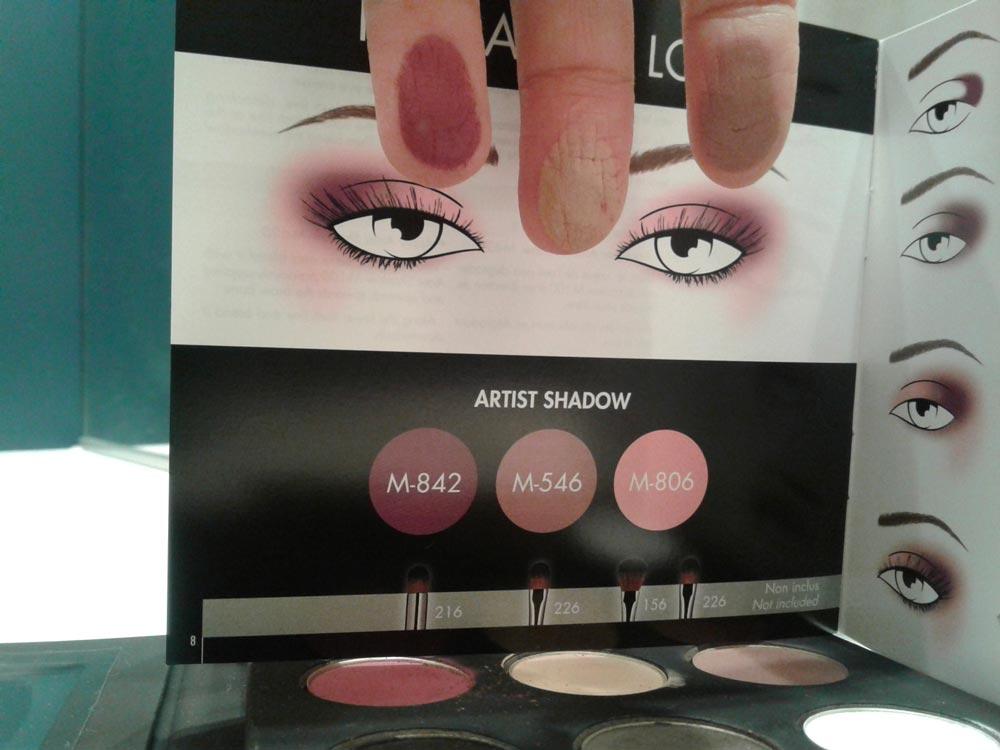 swatch Artist Shadow 4 di Make Up For Ever