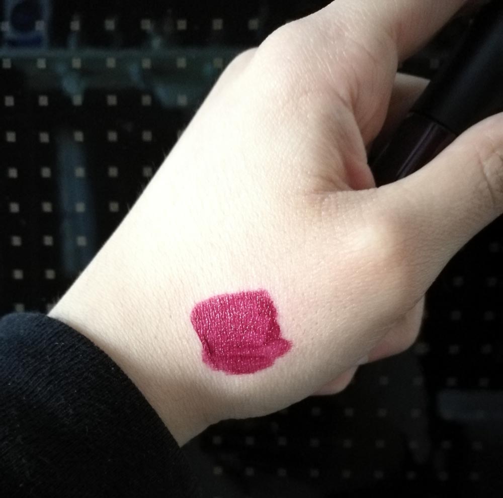 Swatch rossetto liquido Wycon color Vinaccia