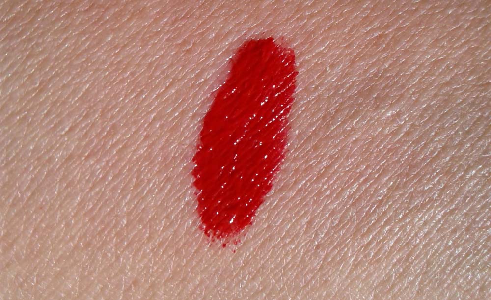 swatch rossetto liquido Deborah rosso