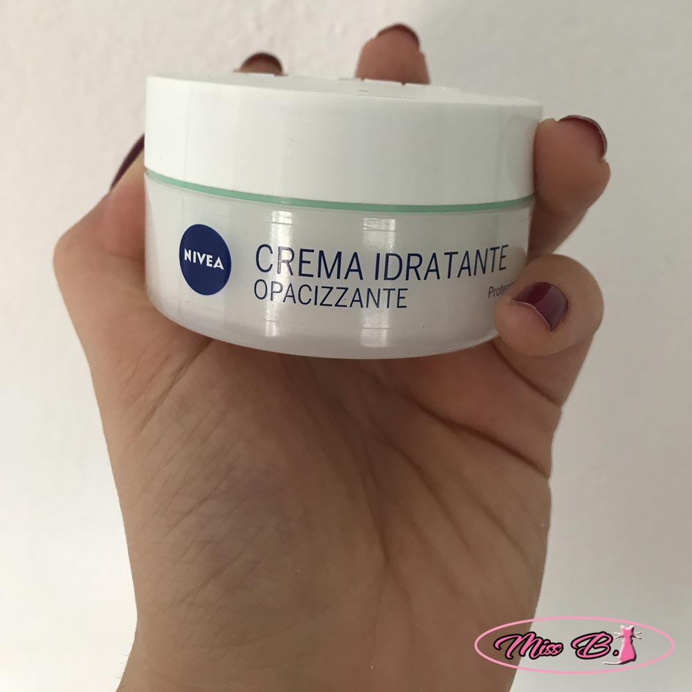 Crema Nivea opacizzante
