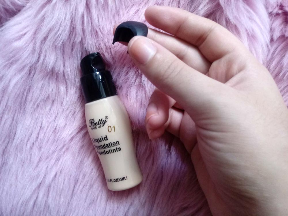 fondotinta liquido Betty 1