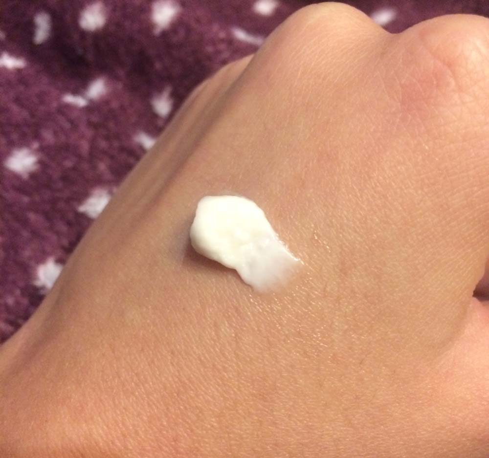 Texture crema mani Afrodite Natura