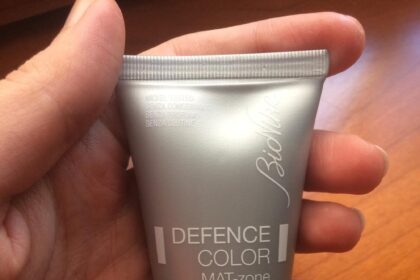 Fondotinta Defence color MAT-zone Bionike