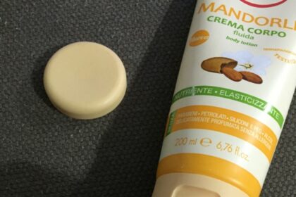 Crema corpo alle mandorle Equilibra