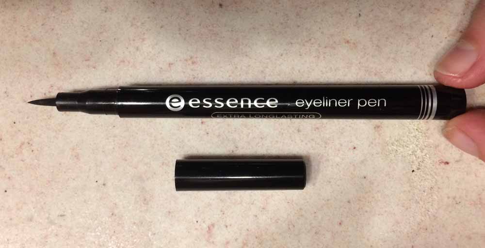 Eyeliner Pen Extralong Lasting di Essence