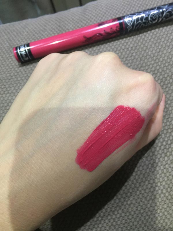 swatch Rossetto Everlasting Liquid Lipstick Kat Von D