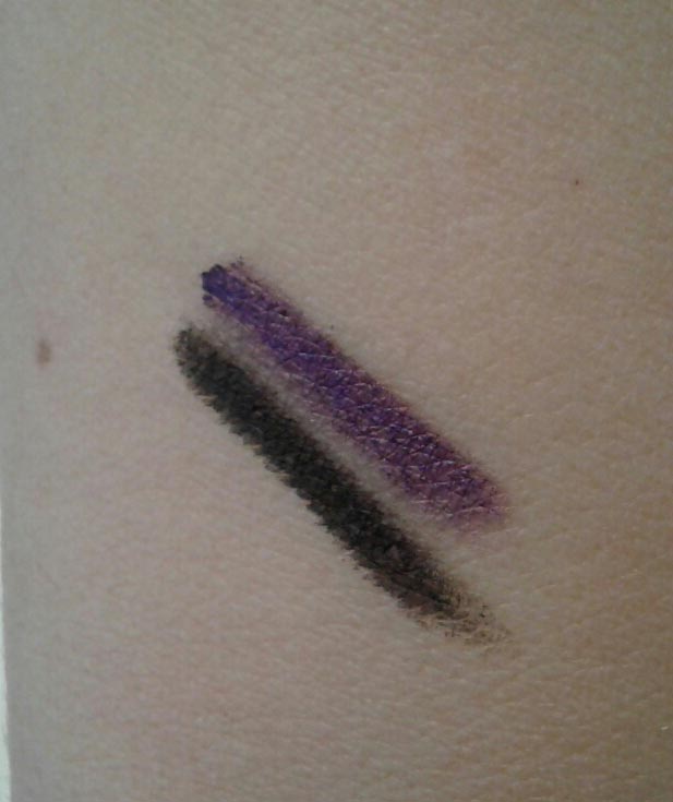 Swatch matita occhi 24 di Urban Decay