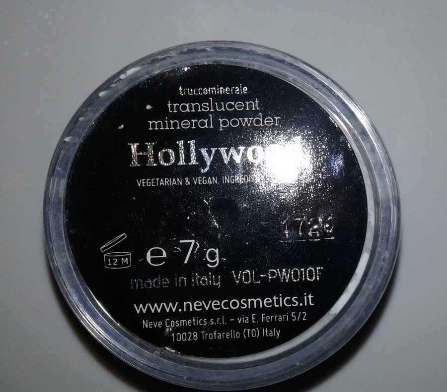 Cipria Hollywood di Neve Cosmetics