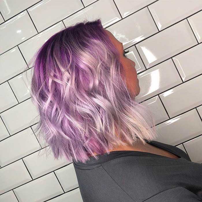 capelli color viola chiaro