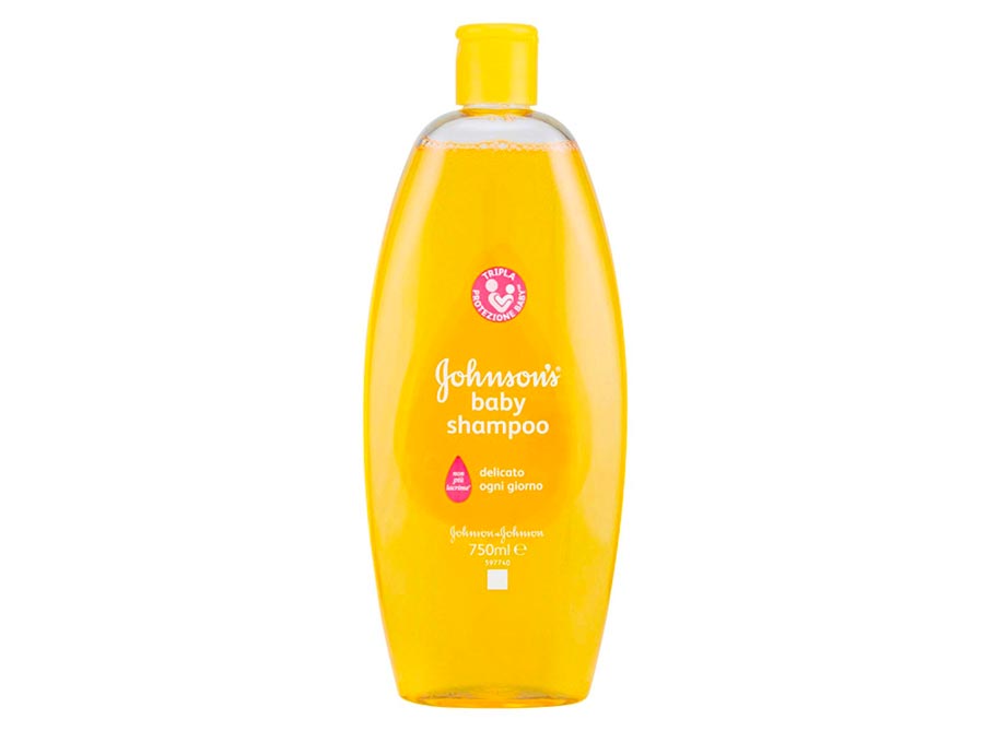 Come utilizzare lo shampoo delicato per bambini per lavare le ciglia finte