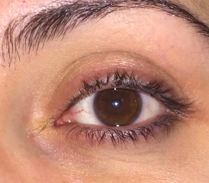 swatch Mascara Lash Academy Neve Cosmetics