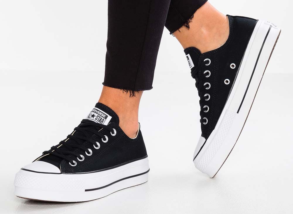 Converse Chuck Taylor donna più vendute nel 2018: prezzi e foto