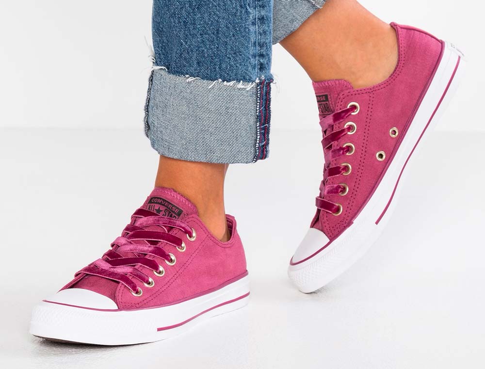 Chuck Taylor All Star Vintage Wine