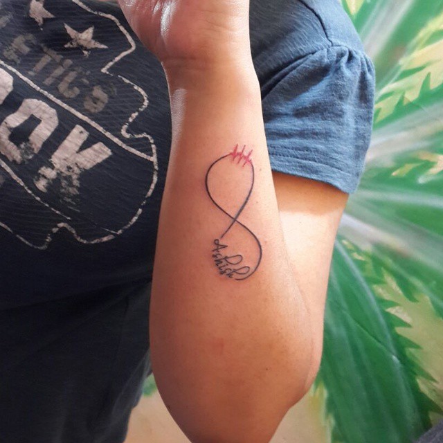 Tatuaggio infinito