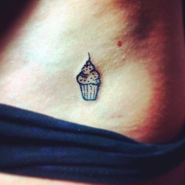 Tatuaggio piccolo cup cake