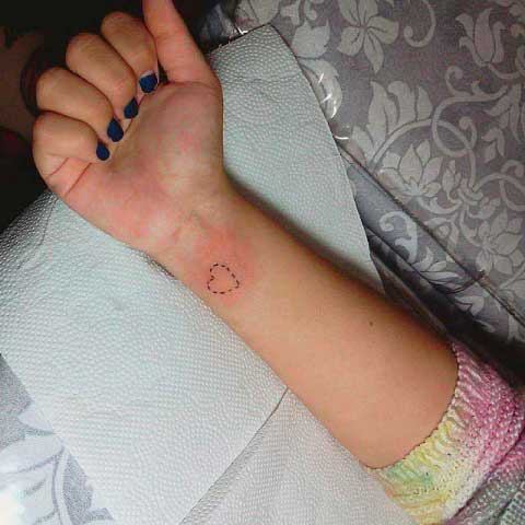 Tatuaggio piccolo braccio