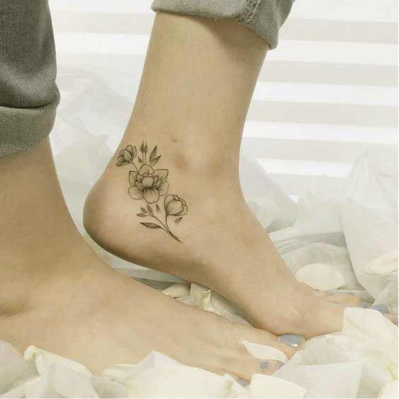 Tatuaggio fiori