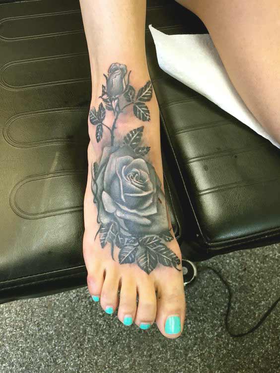Tatuaggio piede