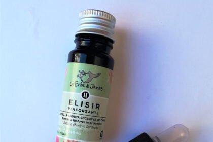 Elisir Rinforzante Anticaduta Bio di Le Erbe di Janas