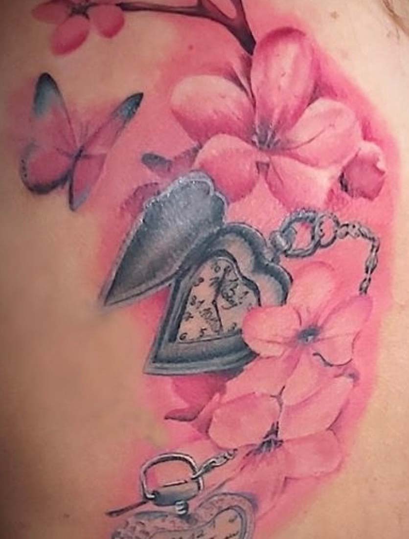 Tatuaggi farfalle e fiori