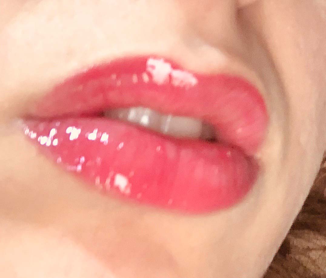 Swatch Oh My Gloss di Rimmel