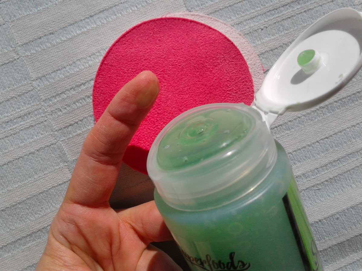 Detergente viso in gel "Wow" SuperFoods di Ardaraz
